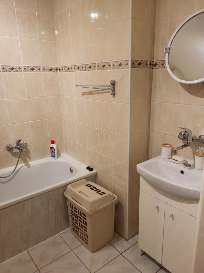 Apartament Sosnowy Z Parkingiem Torun Ngoại thất bức ảnh